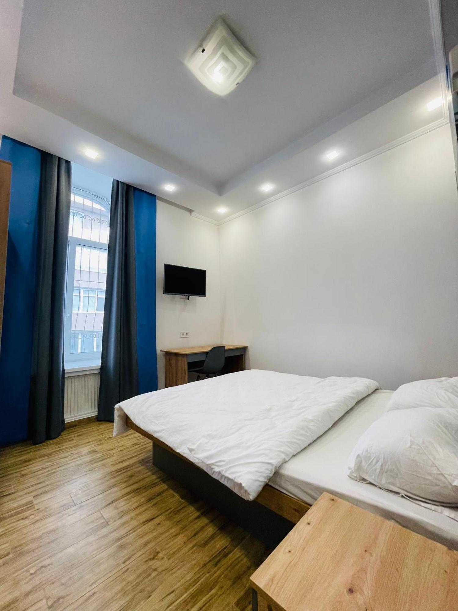 Apartment For Rent In The City Center Of Kharkiv K18 Elinaflats Экстерьер фото
